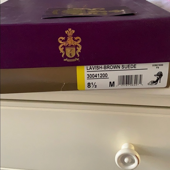 Fergie Suede high heel sandals - Picture 2 of 4